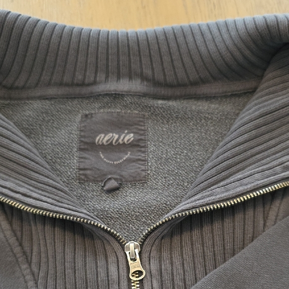 Aerie Women's Dark Gray Half-Zip Sweatshirt - Picture 2 of 4